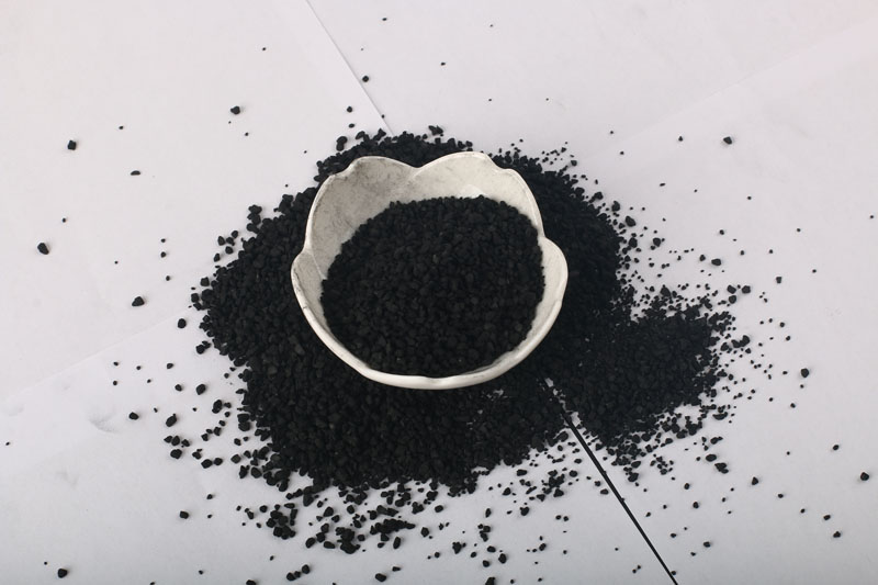 Activated carbon for oil sweetening catalysts